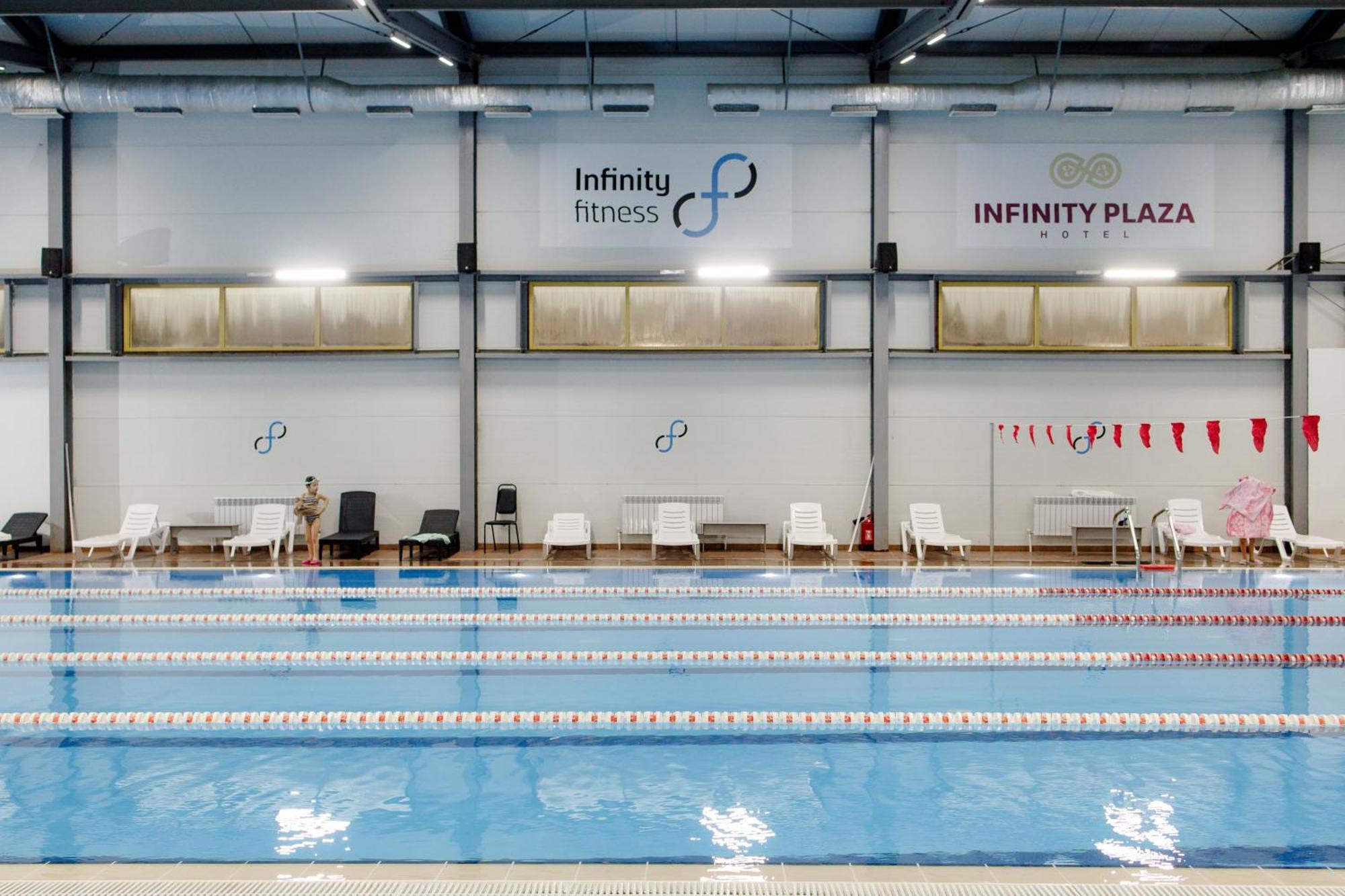 Infinity Plaza Hotel Atyraū Eksteriør bilde